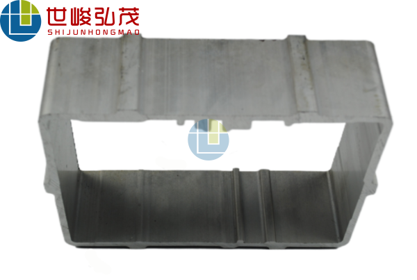 3000T機(jī)大方管工業(yè)鋁合金型材-1 3000T機(jī)大方管工業(yè)鋁合金型材-1